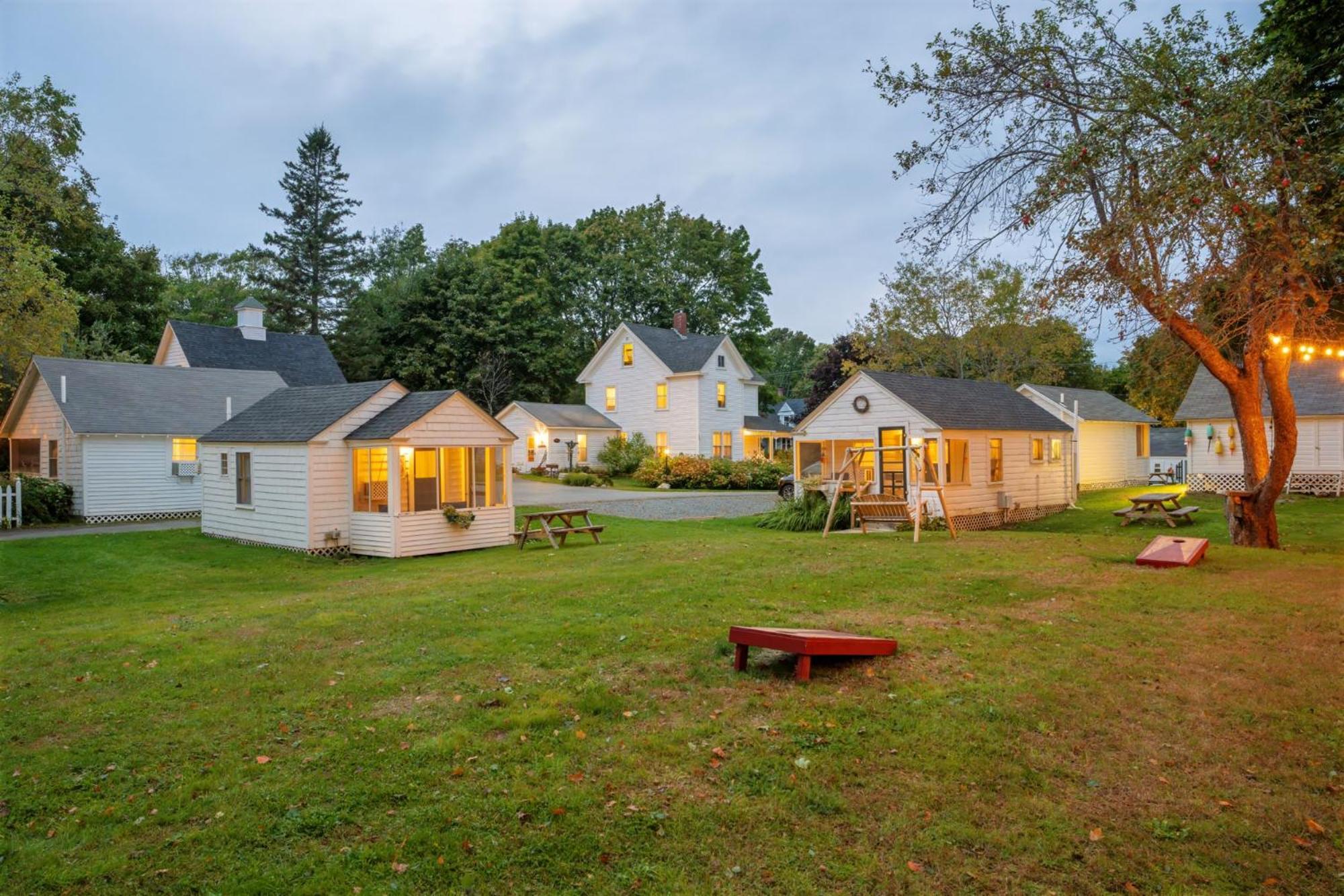 Bar Harbor Cottages & Suites Bagian luar foto
